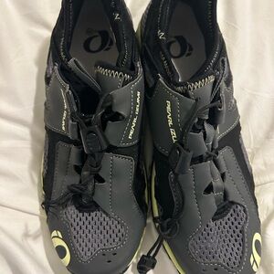 Pearl Izumi  Cycling Sneakers with Lime Accents